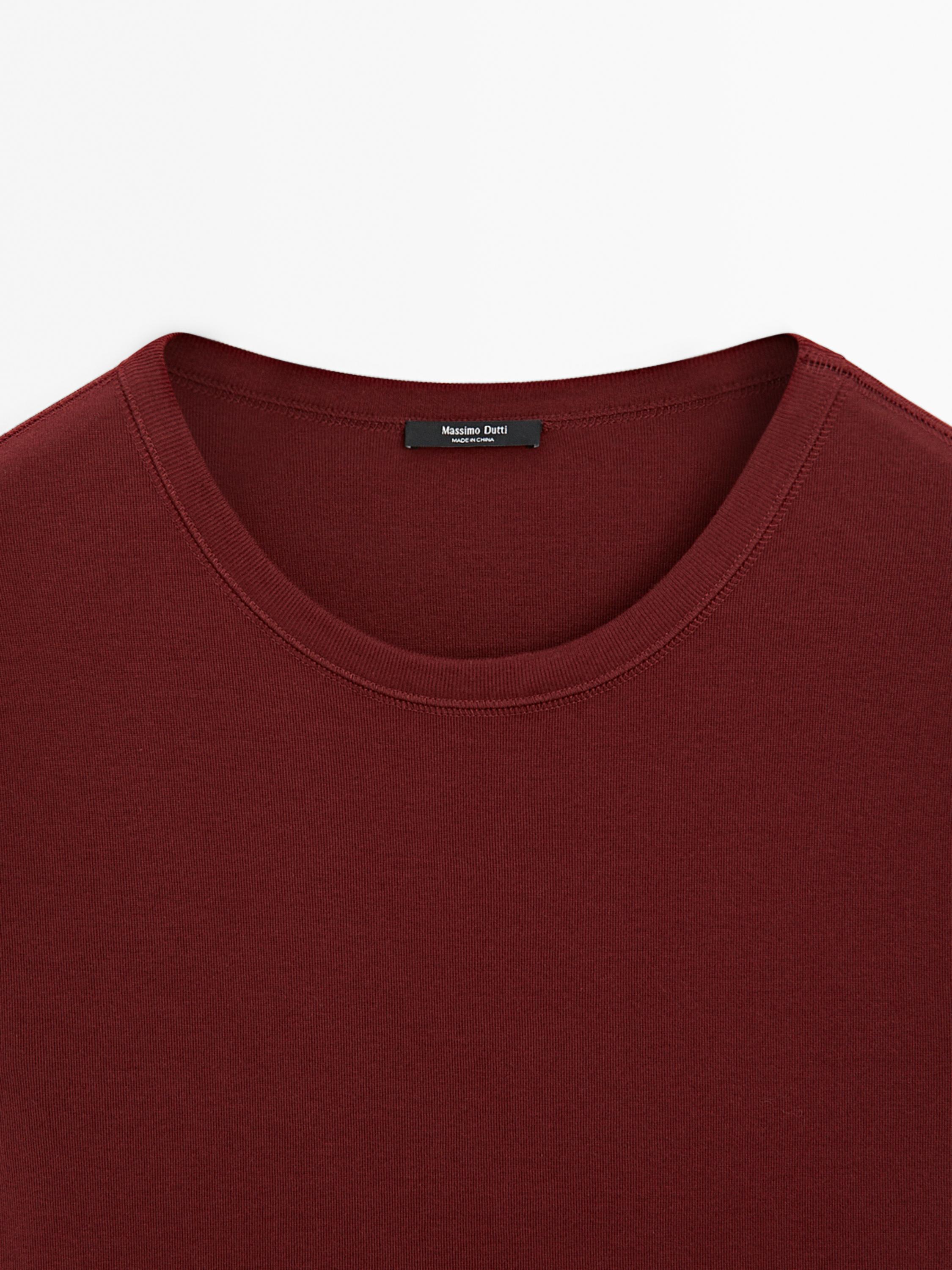 Regular fit t-shirt with collar detail